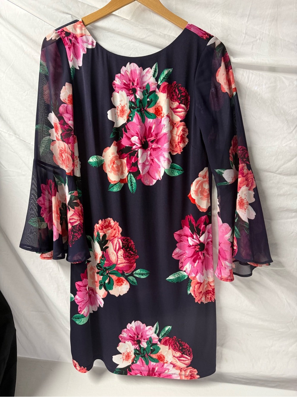 Jessica Howard Navy Dress with Pink Floral Print with bell sleeves and zipsize 6